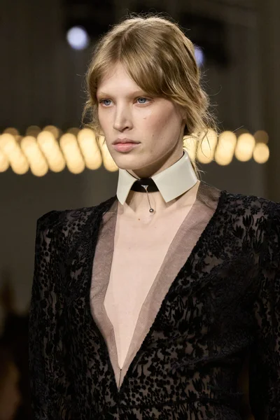 Look 221